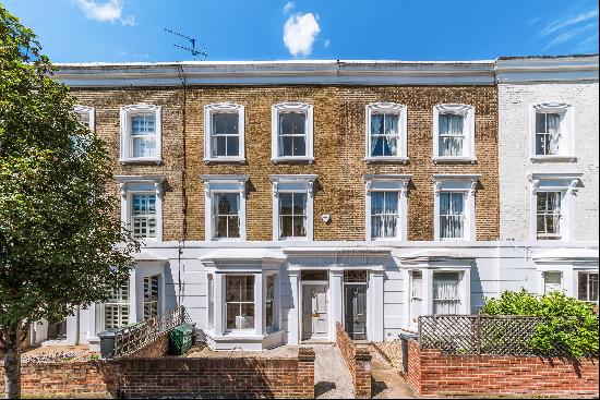 A beautiful 5 bed house to let in St. Stephens Terrace, SW8.