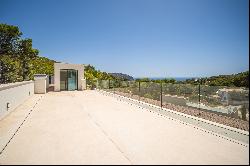 Modern Detached Villa in Camp de Mar