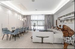 Oasis of Luxury and Comfort: Duplex next to the Retiro Park