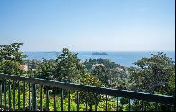 Stunning 90sqm Apartment in Cannes with Panoramic Sea Views and Luxury Amenities