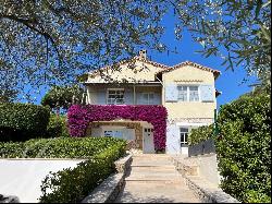 Antibes | Villa with swimming pool