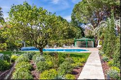 Cap d'Antibes | Renovated villa close to the beach