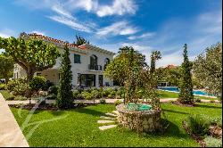 Cap d'Antibes | Renovated villa close to the beach