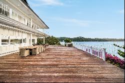 Majestic Bay of Islands Headland Estate