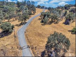 23100 Inch By Inch Road, Grass Valley, CA 95949