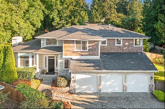 11227 NE 53rd St, Kirkland, WA 98033