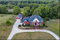 Magnificent Country Estate in a Great Rockdale County Location