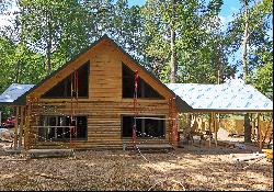 Cutom-Built Log Home on Unrestricted Land