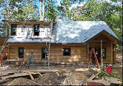 Cutom-Built Log Home on Unrestricted Land