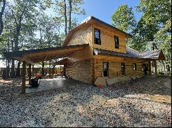 Cutom-Built Log Home on Unrestricted Land