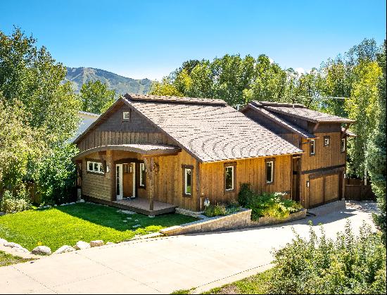 907 Merritt Street, Steamboat Springs, CO 80487