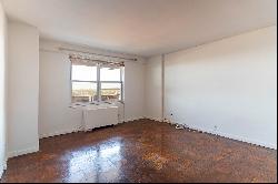 BEAUTIFUL 1 BEDROOM IN THE KENNEDY BUILDING