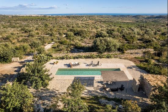 Ancient 1800s farmhouses nestled in Noto's countryside