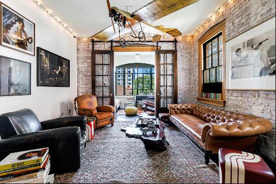 Stunning Two Bedroom Condo in Historic Landmark in the Heart of Midtown