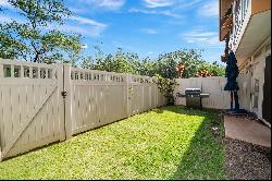 Kihei Townhouse with Garage and Yard