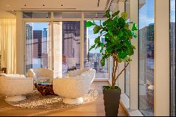 Contemporary Luxury High Rise in the Dallas Arts District 