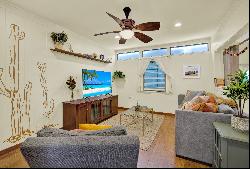 748 North Coast Highway 101, Encinitas, CA 92024