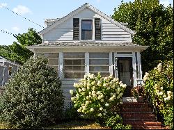 28 Cliff Street, Malden, MA 02148