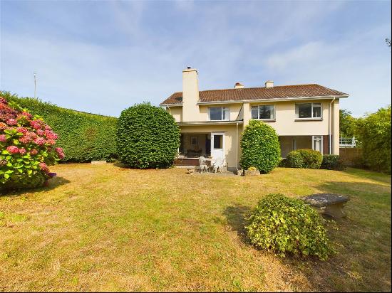 Two Generation Detached Family Home In St Brelade