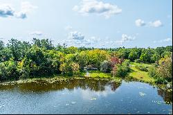 Idyllic Sparrow Lake Retreat