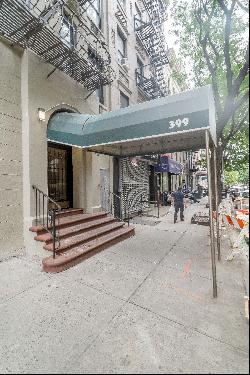 399 East 78th Street