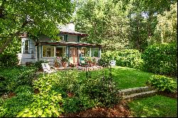 Peaceful Retreat on Mast Cove in Eliot