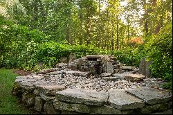 Peaceful Retreat on Mast Cove in Eliot