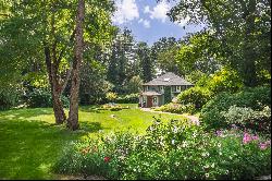 Peaceful Retreat on Mast Cove in Eliot