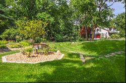 Peaceful Retreat on Mast Cove in Eliot