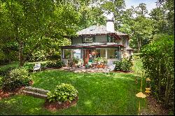 Peaceful Retreat on Mast Cove in Eliot