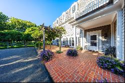 GIN LANE CARRIAGE HOUSE WITH DEEDED OCEAN ACCESS