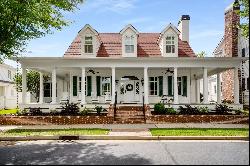 Gorgeous Home on Double Lot in the Historic District of Senoia