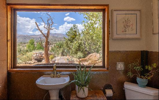 1102 Burlington Road, Pioneertown, CA 92268