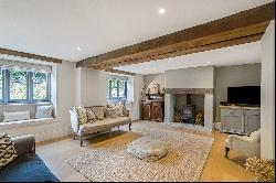 Kingscote, Tetbury, Gloucestershire, GL8 8XX