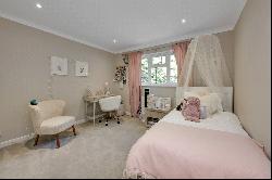 Clive Road, Esher, Surrey, KT10 8PS