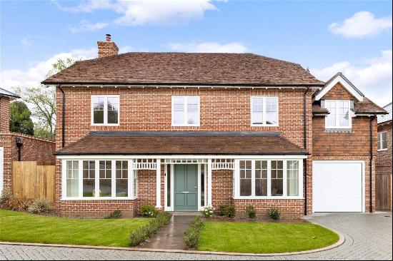 Bluebell Rise, Worplesdon, Guildford, Surrey, GU3 3RW