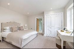 Bluebell Rise, Worplesdon, Guildford, Surrey, GU3 3RW