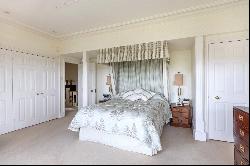 Snowdenham Hall, Snowdenham Lane, Bramley, Guildford, GU5 0DB