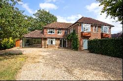 Newlands Close West, Hitchin, Hertfordshire, SG4 9BA