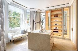 Campden Hill Place, London, W11 3RJ