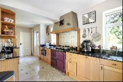 Allfreys Lane, Crowborough, East Sussex, TN6 3SG