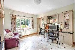 Allfreys Lane, Crowborough, East Sussex, TN6 3SG