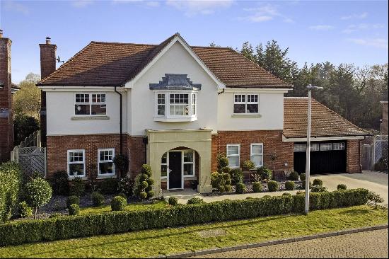 Mayfield Place, Winkfield, Windsor, Berkshire, SL4 2FA