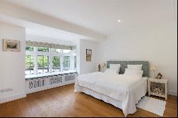 Brook Gardens, Kingston upon Thames, Surrey, KT2 7ET