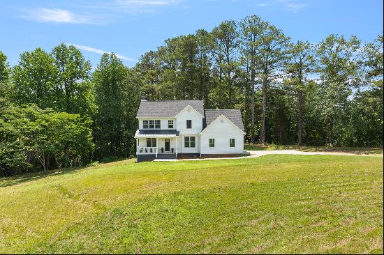 Nestled On Ten Private  Picturesque Acres  In Chattahoochee Hills