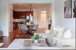 Exquisite Condo Nestled in the Heart of Atlanta's Vibrant Buckhead Neighborhood