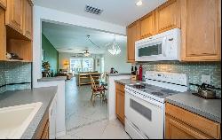 8693 Bardmoor Boulevard #202B, Seminole FL 33777