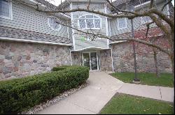 201 State St Unit 7, Charlevoix MI 49720