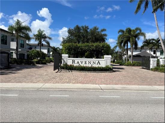 2390 Ravenna BLVD #202, Naples FL 34109