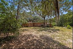 261 E Ferndell Avenue, Valparaiso FL 32580